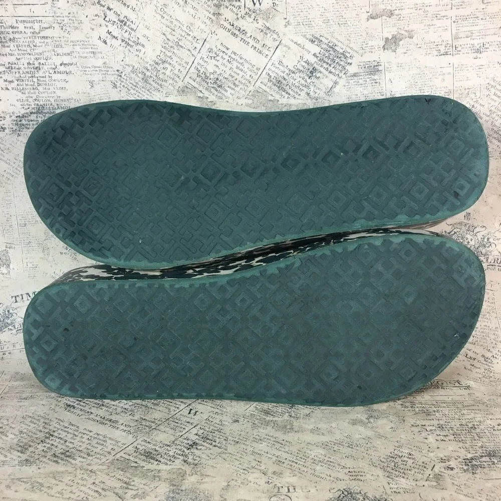 Tory Burch Green  Leaf-print Rubber Flip-flops Sandals